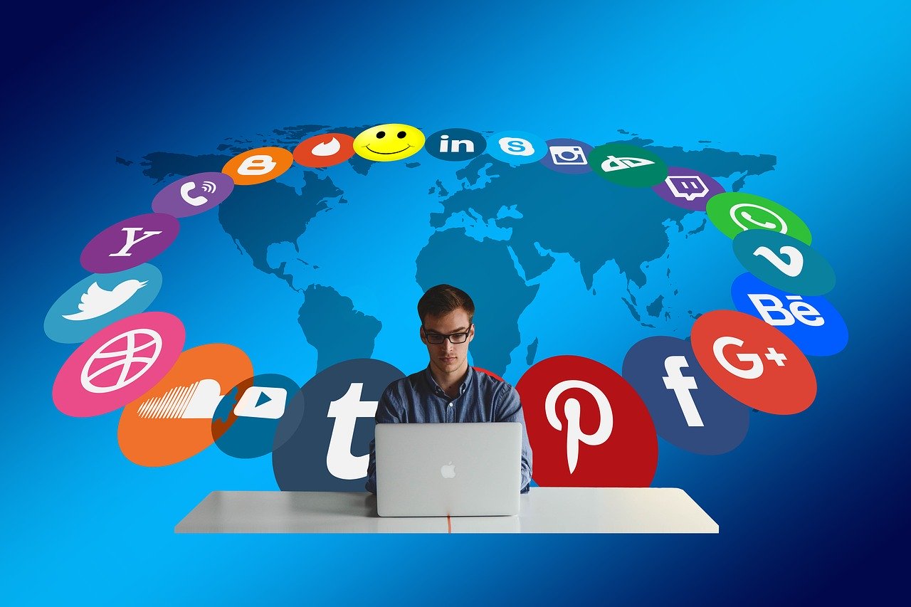 The Importance of Social Media Management for Small Businesses hero image